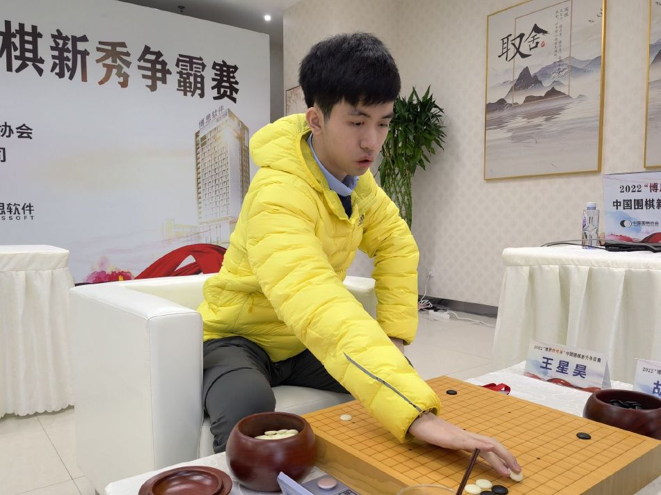 由叶伟信导演并监制，甄子丹主演并监制，袁和平担任动作导演，黄百鸣担任总监制，甄子丹、吴樾、吴建豪、斯科特;阿金斯领衔主演的电影《叶问4》今日发布;中华骨气版预告片